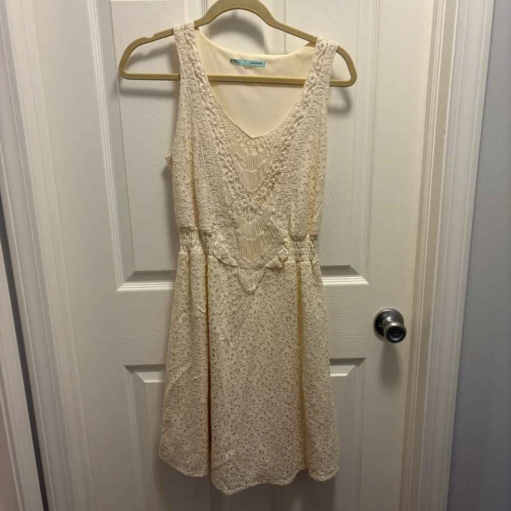 Cream Lace Sleeveless Dress
